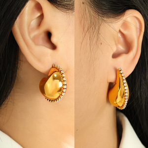 ต่างหูทรงหยดน้ำชุบทองประดับเพชรซิร์คอนแบบฝังในตัวเรือนโลหะผสมสังกะสี เครื่องประดับแฟชั่นสำหรับใส่ไปทำงาน - Product Image 2