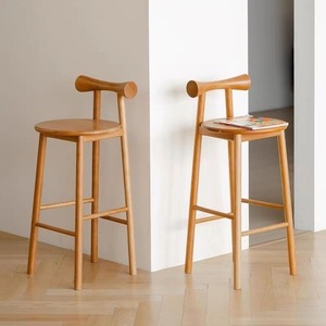 Tabouret <span class=keywords><strong>de</strong></span> <span class=keywords><strong>bar</strong></span> <span class=keywords><strong>de</strong></span> luxe en bois massif avec dossier en T, <span class=keywords><strong>chaise</strong></span> haute minimaliste en noyer pour comptoir - Product Image 2