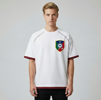 Maßgefertigtes Herren 100% Baumwoll-T-Shirt 200gsm Gestricktes Jersey Kurzarm Casual Einfarbig mit Kontrastbesatz für Fußball-Elemente