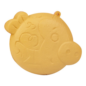 Porte-clés en EVA en forme de poisson de dessin animé, pendentif animal en plastique flexible, impression en relief, design irrégulier pour enfants et adultes - Product Image 4