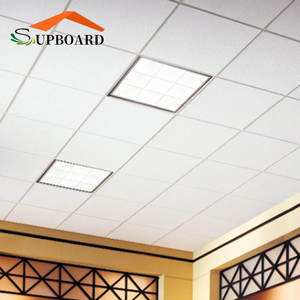 Plaques de plafond acoustiques en fibre minérale suspendues <span class=keywords><strong>à</strong></span> faible prix, résistantes <span class=keywords><strong>à</strong></span> la moisissure, 60x60, détails - Product Image 2