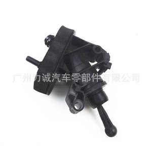 Cylindre maître d'embrayage neuf pour Ford Fiesta avec numéros de pièce 1514344 1516918 1529439 1537442 - Product Image 2