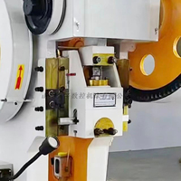 Presse mécanique de poinçonnage JB23-40T de 40 tonnes pour le poinçonnage de tôles métalliques