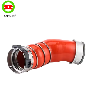 Ricambi Auto motore Auto turbocompressore Intercooler tubo di carica del motore aria per <span class=keywords><strong>BMW</strong></span> X5 E70 X6 E71 <span class=keywords><strong>M57</strong></span> N2 con OE 11617799873 - Product Image 1