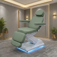Ensemble de mobilier de salon vert Morandi minimaliste, chaises de coiffure professionnelles de luxe dorées et unités de lavage pour salon de beauté haut de gamme