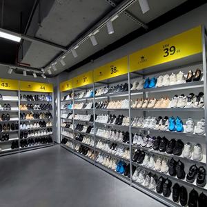 رف عرض أحذية مخصص للتثبيت على الحائط، رف ترويجي للمتاجر، رف معدني لعرض الأحذية الرياضية، رفوف عرض ملابس رجالية - Product Image 1