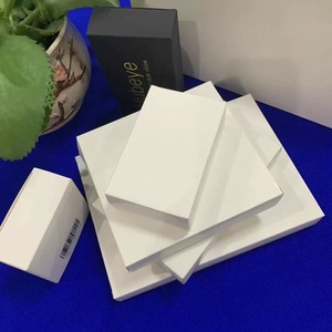 Caja Plegable Universal de Cartón Blanco Grueso de 251-270 mm, con Logotipo Personalizado Impreso, en Stock - Product Image 5