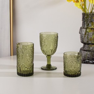 Calice in Vetro Verde Personalizzato Stile Messicano Vintage con Incisioni, <span class=keywords><strong>Bicchieri</strong></span> da Vino Verdi per Matrimoni - Product Image 1