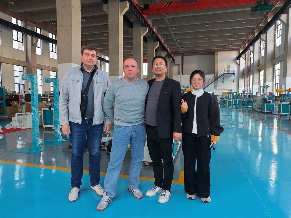 Fuul Thread Type PLA 29.6kg Single-screw PLC-controlled 3d Filament Extruder Machine ...