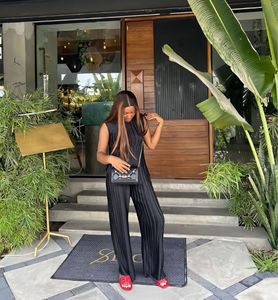 Set Due Pezzi Moda Primaverile Sexy Streetwear da Donna, <span class=keywords><strong>Top</strong></span> Senza Maniche e Pantaloni a Gamba Larga Plissettati - Product Image 5