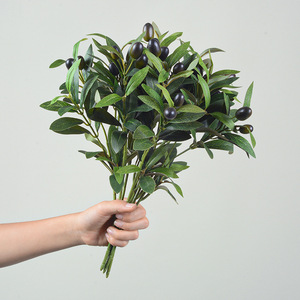 Nuevas flores artificiales 4 ramas 38cm oliva con hojas de frutas accesorios para boda hogar planta verde imitación - Product Image 1