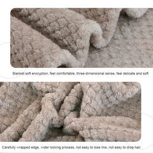 Yourlia vente en gros Stock grille maille motif doux manta ananas flanelle Frazada 100% polyester couverture polaire - Product Image 4