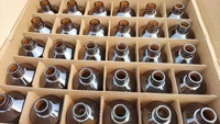 Botol Pompa Lotion Kaca Bening Mini Persegi Bulat Harga Pabrik, Botol Perawatan Kulit Kosong Portabel untuk Perjalanan dengan Tutup Persegi Multi Warna
