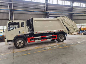 HOWO 8CBM RHD Compactor Garbage Truck with rear loading structure - Product Image 3