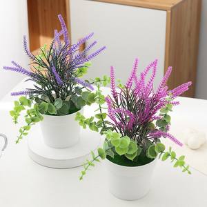 Plante verte artificielle <span class=keywords><strong>en</strong></span> <span class=keywords><strong>pot</strong></span> de <span class=keywords><strong>lavande</strong></span>, décoration d'intérieur pour salon, vente chaude transfrontalière pour la remise de diplômes - Product Image 1