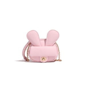 Bolso de mujer con orejas de conejo en 3D con una cadena de oro, perfecto para el uso diario Lindo bolso de hombro pequeño en forma de conejito - Product Image 3