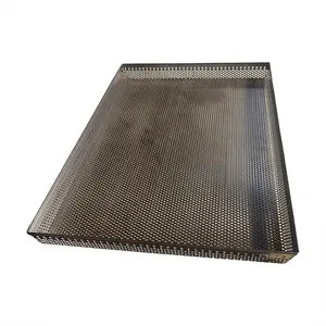 Reusable 800x600 600x400 Aluminum Stainless Steel Perforated Metal Mesh Baking Tray For Oven Bakery Industries