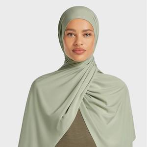 Nuovi Arrivi: <span class=keywords><strong>Hijab</strong></span> in Mussola di Alta Qualità, Morbido e Fluido, Elegante e alla <span class=keywords><strong>Moda</strong></span>, Sciarpa e Stola Personalizzata per Donne Musulmane - Product Image 2