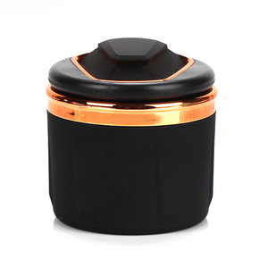Vente en gros <span class=keywords><strong>LOGO</strong></span> personnalisé plastique ABS portable pas cher <span class=keywords><strong>lumineux</strong></span> bout à bout seau voiture cendrier tasse cendrier - Product Image 2
