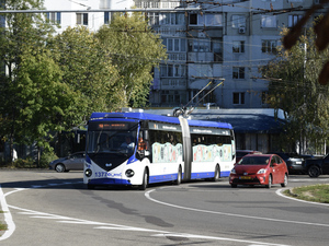 Trolleybus haute capacité modèle 43303 série VITOVT avec système de conduite autonome et conception confortable pour les passagers - Product Image 2