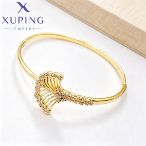 Fábrica de Joyería Xuping, Venta al por Mayor de Brazaletes para Mujer con Baño de Oro de 14K y Circonita Cúbica Sintética - Product Image 4