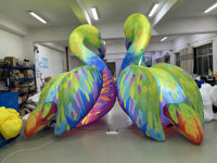 Lumières LED gonflables de dessin animé avec flamants roses colorés et dynamiques pour la décoration de scène à des fins publicitaires