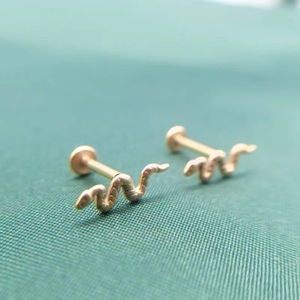 Snake <b>Labret</b> Stud | Children's PVD Coated 316L Stainless Steel Hypoallergenic Wedding Lip Nose Cartilage Piercing <b>Earring</b> - Product Image 3