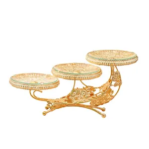 Best Verkopende Fabriek Luxe Design Huis Kleine Decoratie Met Gouden Handgemaakte Glazen Plaat Set 3 Lagen Ijzer Fruit Dienblad