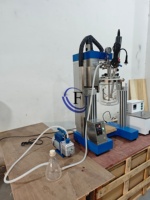 Réacteur en verre de laboratoire de bureau Jinfeng 5L, petit mélangeur émulsifiant sous vide à cisaillement élevé pour lotions et crèmes, homogénéisateur