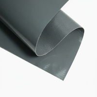 Bâche en vinyle robuste 900 g/m² enduite de PVC, imperméable et anti-déchirure, en rouleau pour rideau latéral de camion