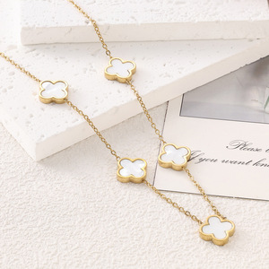 Vòng tay trang sức thời trang cao cấp bán buôn, kiểu dáng sang trọng, vàng 18k, cỏ bốn lá, hoa năm cánh, thép không gỉ dành cho nữ - Product Image 5