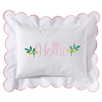 Housse de coussin blanche faite à la main avec broderie personnalisée et bordure festonnée, taie d'oreiller avec nom de bébé, housse de coussin faite à la main
