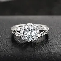 CAOSHI OEM Bagues Rondes Étincelantes en Faux Diamants et Zircons pour Femme, Bijoux de Luxe Plaqués Argent CZ pour Mariage