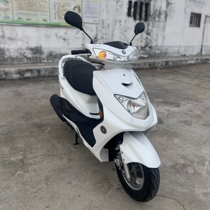 <span class=keywords><strong>Venta</strong></span> al por mayor de scooters Yamaha Cygnus 125cc de 4 tiempos a gasolina usados, ciclomotores económicos, duraderos, 120 km/h, listos para envío y exportación. - Product Image 1