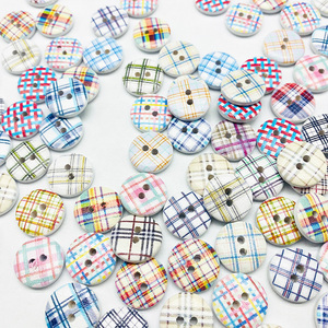 Hot Bán Số Lượng Lớn Cổ Phiếu 24L 15Mm 2 Lỗ In Kết Hợp Mô hình Vòng Nút Bằng Gỗ Cho Trẻ Em Quần Áo - Product Image 6