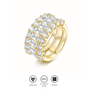 Bague de luxe HipHop en moissanite VVS couleur D, forme cœur, sertissage invisible, plaqué or blanc, argent S925, émeraudes mélangées, pavé complet - Product Image 1