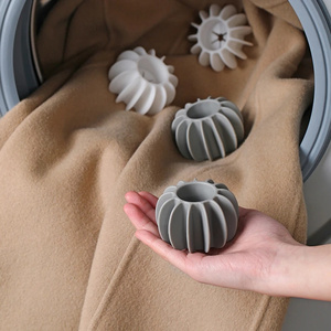 Balle à linge réutilisable en silicone, éliminateur de poils d'animaux et de cheveux, outil de nettoyage efficace pour les vêtements, machine à laver, disque attrape-poils de <span class=keywords><strong>chat</strong></span> - Product Image 3
