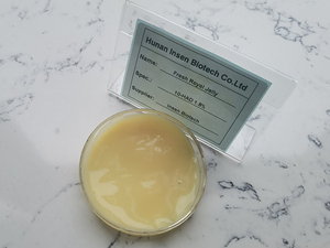 Gelée <span class=keywords><strong>royale</strong></span> pure et fraîche liquide 10-HDA 1,6%-3% à <span class=keywords><strong>prix</strong></span> compétitif, fournie par l'usine chinoise - Product Image 2