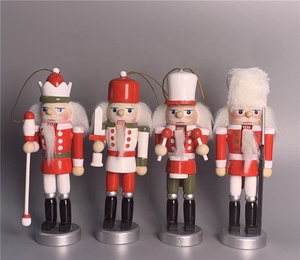 Navidad Jouets en <span class=keywords><strong>bois</strong></span> fabriqués à la main Soldats en <span class=keywords><strong>bois</strong></span> Design Ornements d'arbre de Noël Poupées Cadeaux <span class=keywords><strong>Casse</strong></span>-<span class=keywords><strong>Noisette</strong></span> pour les vacances - Product Image 2