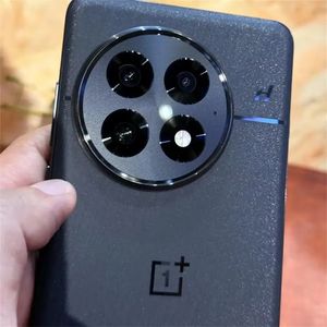 Teléfono Móvil Original Oneplus <span class=keywords><strong>13</strong></span> 8 Android 15.0 IP69 Resistente al Agua Pantalla OLED de 6.82" 120HZ Carga de 100W Cámara de 50.0MP - Product Image 5