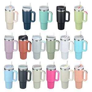 Gobelet personnalisé de 40 oz Tasse d'extérieur en acier inoxydable à double paroi Gobelet de 40 oz isolé sous vide avec poignée et paille - Product Image 3