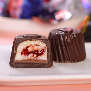 Chocolate Original Importado con Fresas, Chocolate de Alta Gama Relleno de Leche con Manteca de Cacao Pura, 1000g, Tienda Oficial - Product Image 2