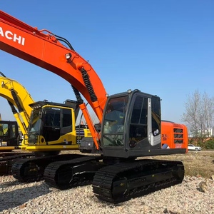 Excavatrice sur chenilles hydraulique Hitachi ZX200 d'occasion, 20 tonnes, modèle 2022, moteur Isuzu, boîte de vitesses, excellent état, godet de 1 m, pompe PLC - Product Image 3