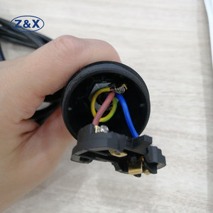 Most Popular <b>E27</b> Edison Screw Lampholder with Earth Nut Pendant Ground Plastic Material - Product Image 4