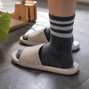 Chaussons EVA - Chaussons confortables, légers, anti-odeurs, de style simple et haut de gamme pour femmes, pour la maison et l'intérieur - Product Image 3