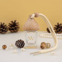 Diffuseur de voiture en verre transparent carré de 8 ml avec couvercle en bois et cordon de suspension pour huiles essentielles et parfums d'intérieur