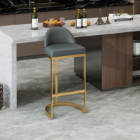 Chaise de bar contemporaine grise avec siège rembourré et pieds en métal doré, tabouret de comptoir pour cuisine, salle à manger, hôtel, restaurant