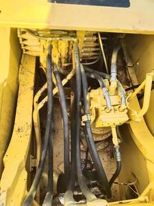 รถขุดไฮดรอลิก Komatsu PC300 มือสองจากญี่ปุ่น ปั๊ม PLC เกียร์บ็อกซ์ ปี 2020-2023 สำหรับงานเหมือง ก่อสร้าง ขุดลอก และวิศวกรรม - Product Image 3