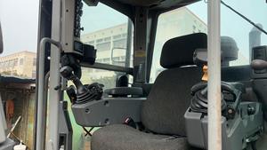 เครื่องจักรก่อสร้าง160เมตรใช้รถเกรดหนอนผีเสื้อสภาพดีพร้อมใช้งานสำหรับการขาย - Product Image 4