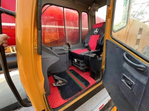 Grue de camion SANY STC1000 d'occasion 100 tonnes Charge de levage Faibles heures de travail Bonne condition Caractéristiques Roulement de pompe à moteur Noyau de boîte de vitesse - Product Image 4